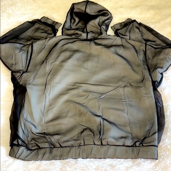 AKIRA Black Oversized Boxy Hoodie - Picture 7 of 7